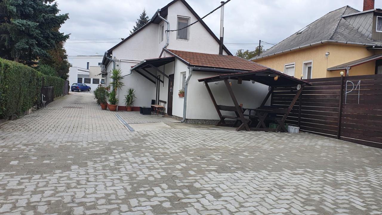 Ruttkai Vendégház Székesfehérvár Exterior foto