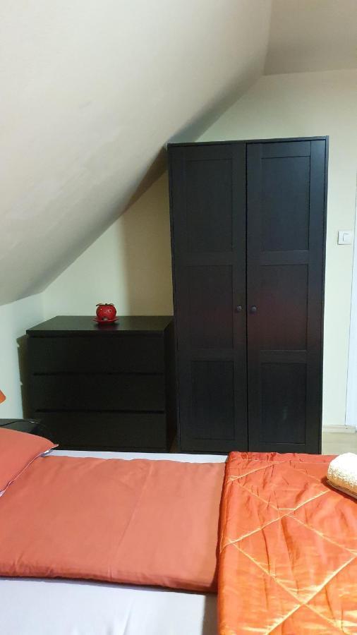 Ruttkai Vendégház Székesfehérvár Exterior foto