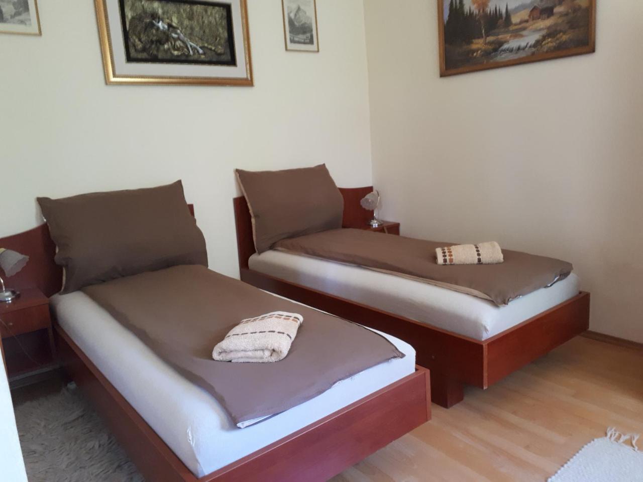 Ruttkai Vendégház Székesfehérvár Exterior foto